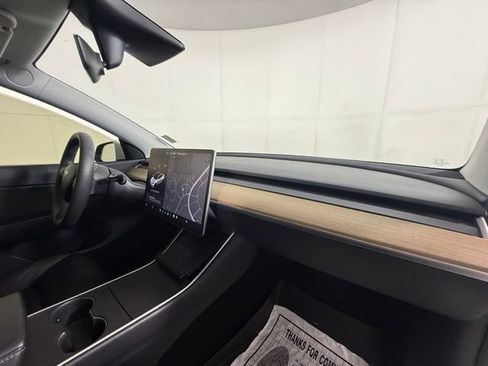 Used 2020 Tesla Model Y Long Range AWD/4WD image 26