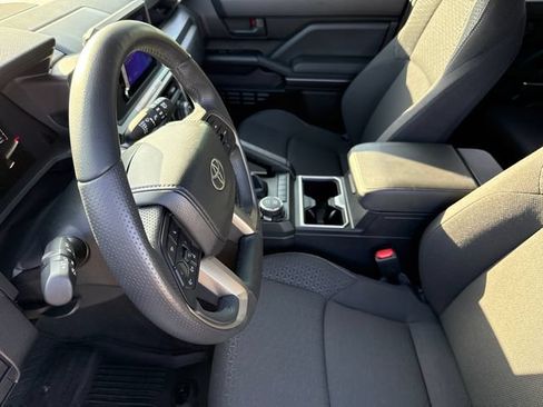 Used 2025 Toyota 4Runner SR5 AWD/4WD image 20