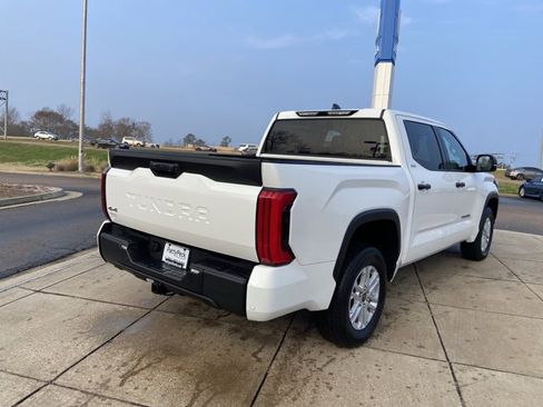 Used 2024 Toyota Tundra SR5 w/ SR5 Convenience Package image 11