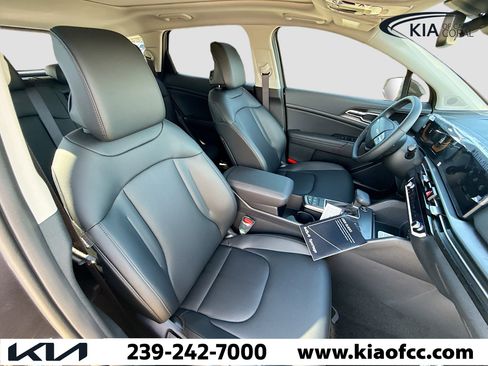 New 2026 Kia Sportage EX FWD image 14