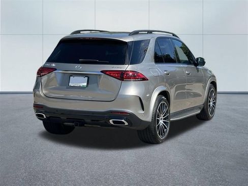 Used 2022 Mercedes-Benz GLE 350 4MATIC w/ AMG Line Exterior image 6