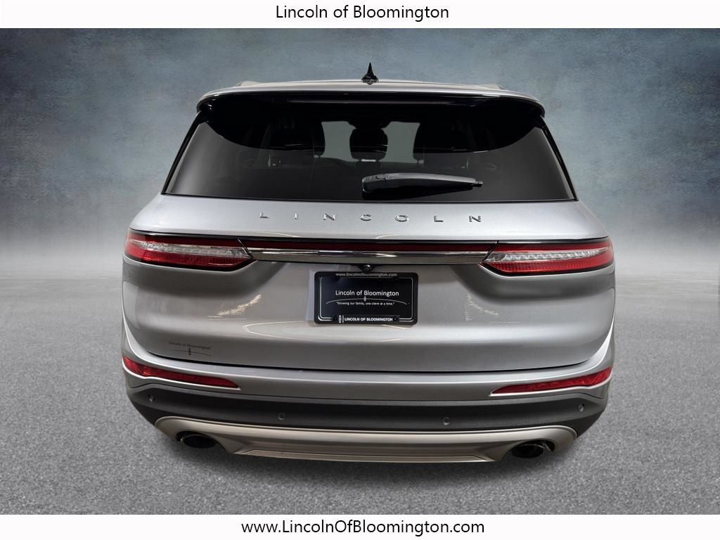 Used 2022 Lincoln Corsair AWD w/ Premium Package image 8