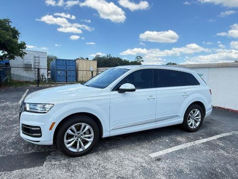 Used 2017 Audi Q7 2.0T Premium Plus w/ Premium Plus Package AWD/4WD image 2