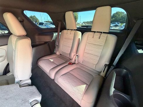 Used 2013 Ford Explorer FWD image 17