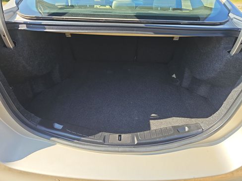 Used 2017 Ford Fusion Titanium FWD image 9