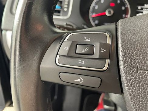 Used 2014 Volkswagen Jetta SE image 10
