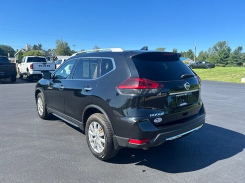 Used 2020 Nissan Rogue SV AWD/4WD image 3