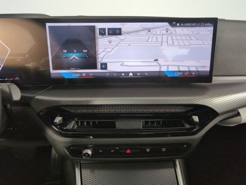 Used 2026 BMW 430i Coupe w/ Premium Package image 23