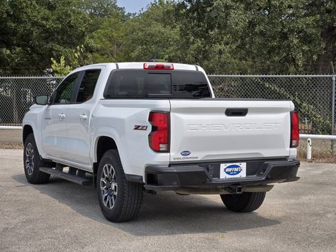 Used 2024 Chevrolet Colorado Z71 w/ Advanced Trailering Package AWD/4WD image 5