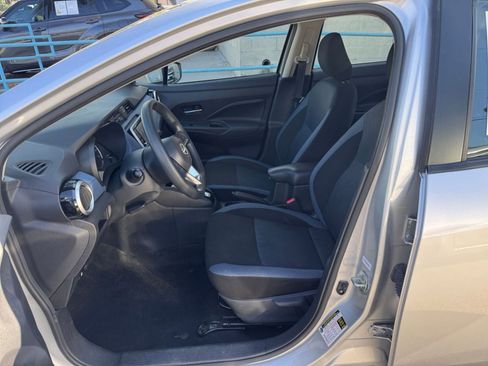 Used 2025 Nissan Versa SV FWD image 25