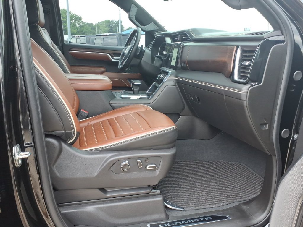 Used 2024 GMC Sierra 1500 Denali Ultimate AWD/4WD image 12