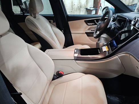 New 2026 Mercedes-Benz GLC 300 4MATIC image 10