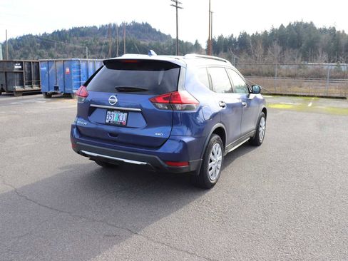 Used 2017 Nissan Rogue S w/ S Appearance Package image 5