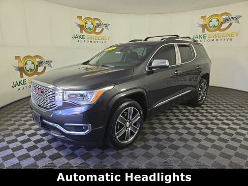Certified 2017 GMC Acadia Denali w/ Technology Package AWD/4WD image 3