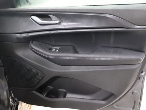 New 2026 Jeep Grand Cherokee Laredo image 18