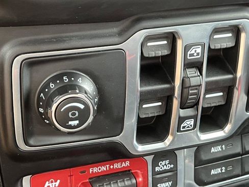 Used 2020 Jeep Gladiator Rubicon AWD/4WD image 26