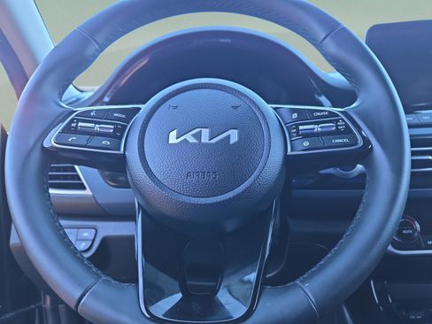 Used 2023 Kia Seltos S w/ Navigation Package AWD/4WD image 10