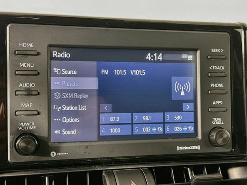Used 2022 Toyota RAV4 XLE AWD/4WD image 21