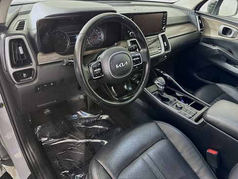 Used 2022 Kia Sorento S w/ Panoramic Sunroof Package AWD/4WD image 23