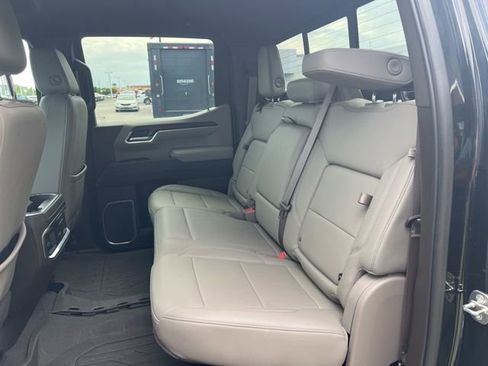 Used 2022 GMC Sierra 1500 SLT w/ SLT Premium Plus Package AWD/4WD image 19