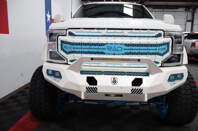 Used 2022 Ford F450 Platinum w/ FX4 Off-Road Package AWD/4WD image 4