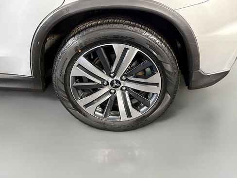 Used 2020 Mitsubishi Outlander Sport SE AWD/4WD image 37