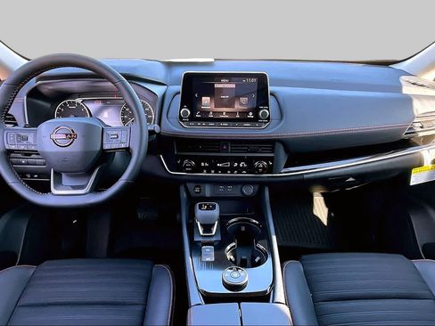 New 2026 Nissan Rogue SV AWD/4WD image 5