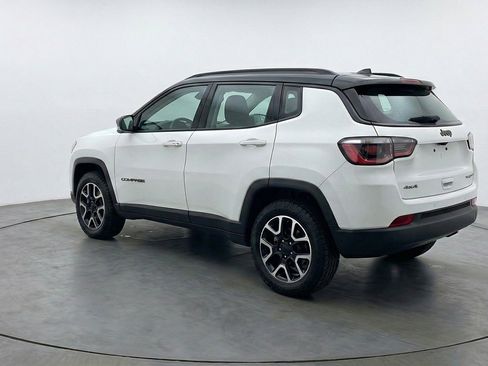 Used 2025 Jeep Compass Trailhawk image 6