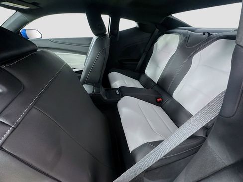 Used 2018 Chevrolet Camaro SS image 29