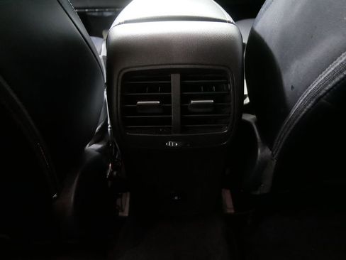 Used 2024 Ford Escape Platinum image 18