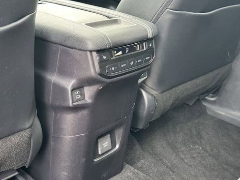 Used 2024 Toyota Grand Highlander AWD image 30