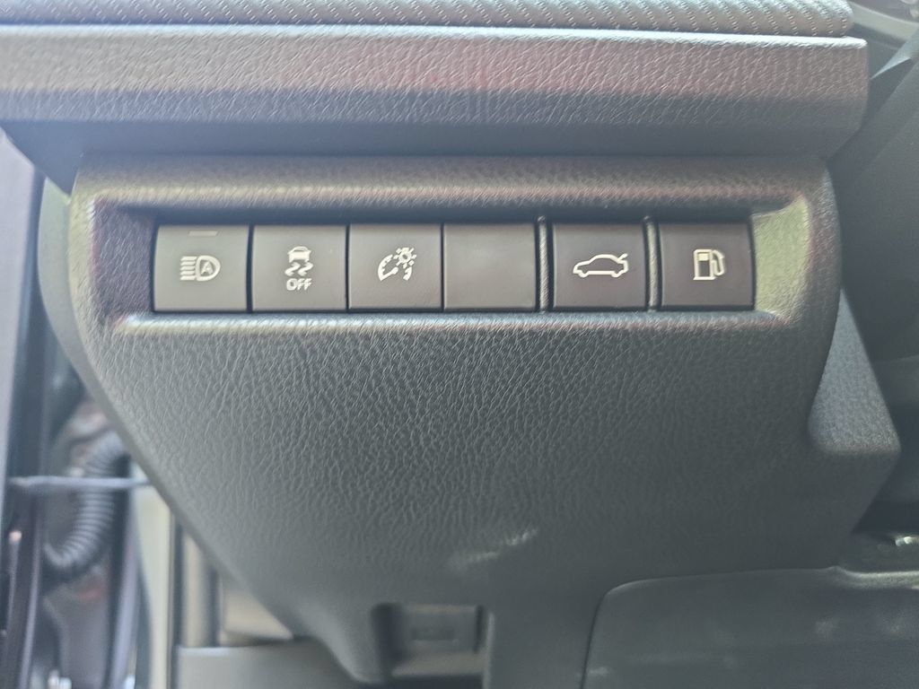 Used 2026 Toyota Camry SE FWD image 24