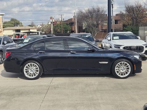 Used 2014 BMW 750i image 5