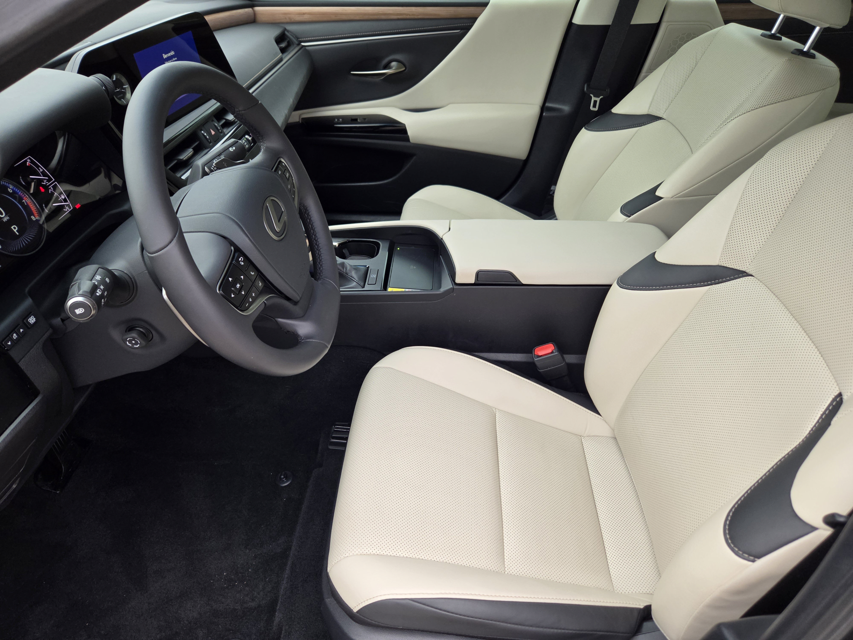 Used 2024 Lexus ES 350 w/ Premium Package FWD image 6