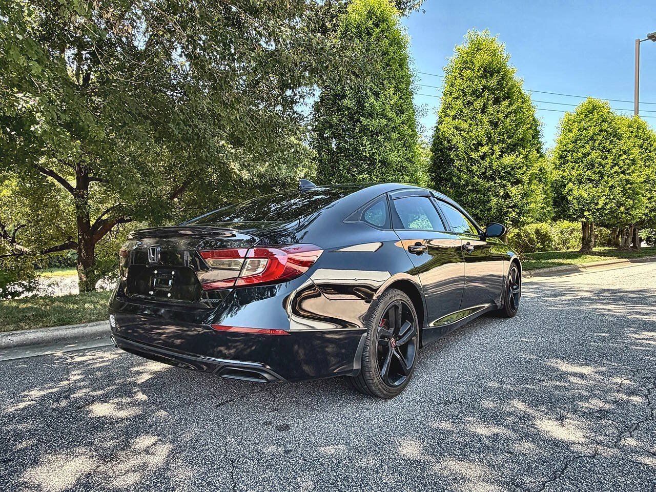 Used 2022 Honda Accord Sport image 13