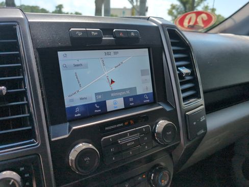 Used 2020 Ford F150 XLT w/ Equipment Group 302A Luxury AWD/4WD image 24