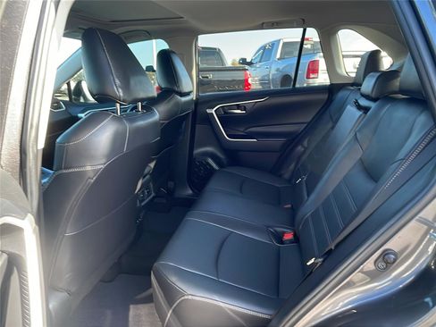 Used 2023 Toyota RAV4 XLE Premium image 18