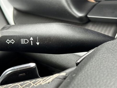 Used 2023 Jeep Grand Cherokee L Laredo image 39