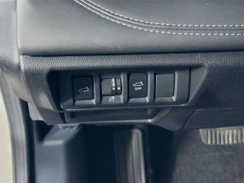 Used 2020 Subaru Outback Limited AWD/4WD image 17