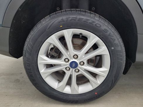 Used 2019 Ford Escape SE AWD/4WD image 31