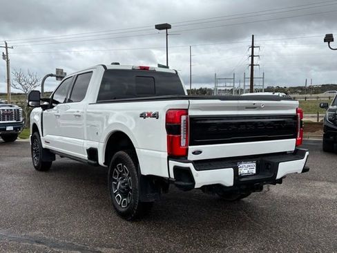 Used 2025 Ford F250 Platinum AWD/4WD image 3