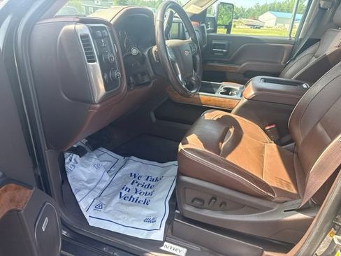 Used 2016 Chevrolet Silverado 2500 High Country AWD/4WD image 12
