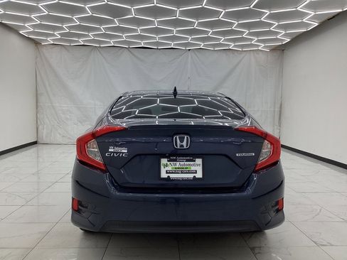 Used 2017 Honda Civic Touring image 10