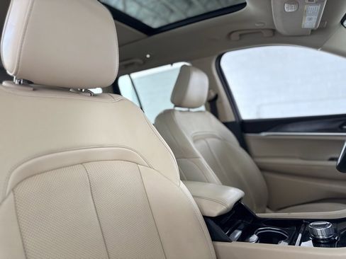 Used 2022 Jeep Grand Cherokee Limited w/ Luxury Tech Group II image 45