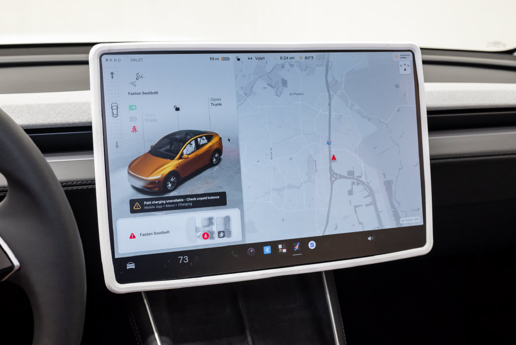 Used 2026 Tesla Model Y Long Range AWD/4WD image 19
