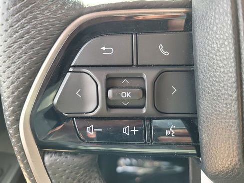 Used 2024 Toyota Tundra Limited image 29