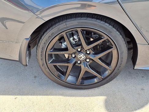 Used 2024 Honda Civic Sport image 9