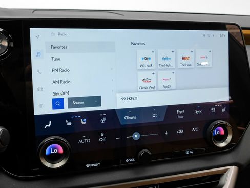 Used 2024 Lexus RX 350 Premium w/ Accessory Package (Z1) FWD image 31