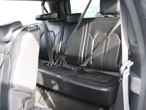 Used 2020 Ford Expedition Max Limited image 27