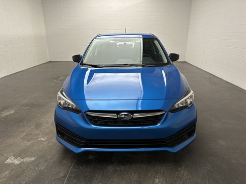 Used 2023 Subaru Impreza 2.0i image 3